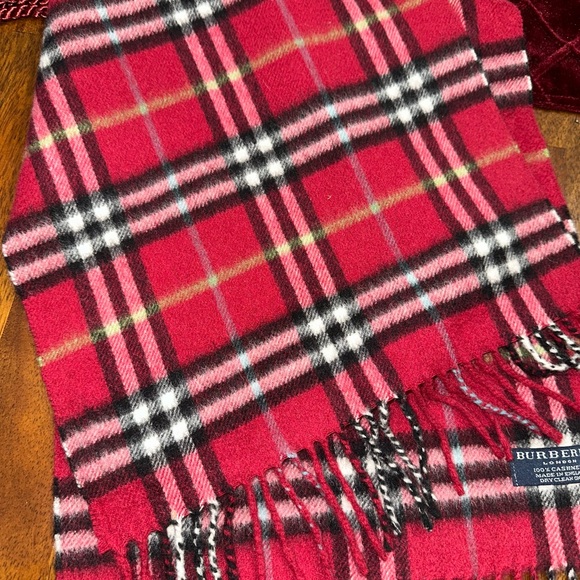 Burberry London Cashmere Scarf Red Nova check Winter Scarf Authentic 🧣 - Picture 5 of 5